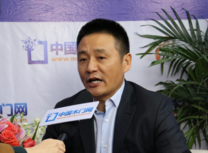 百德木门:坚持走原创文艺路线,新品震撼亮相北京门展